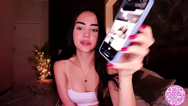 Snapshot of Lil_Gabby chatting on December 13, 3:38 am Lil Gabby online show from December 13, 3:38 am