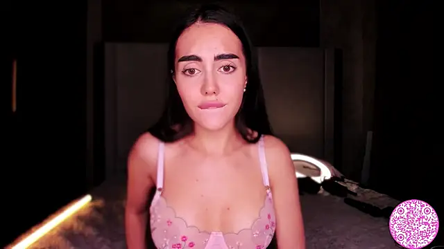 Snapshot of Lil_Gabby chatting on January 23, 10:01 am Lil Gabby online show from January 23, 10:01 am