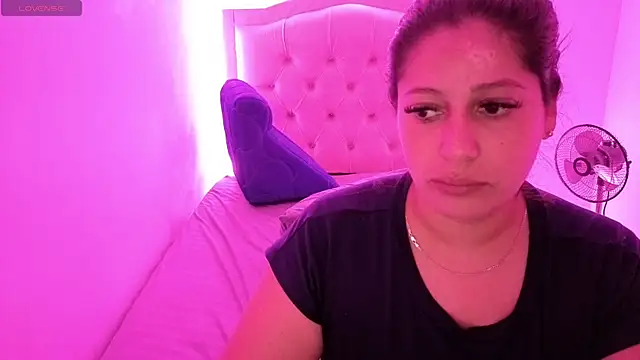 Nazlyy30 online show from October 4, 5:38 am