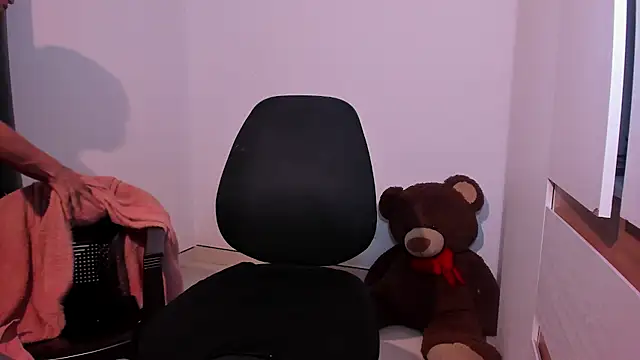 Lu doll online show from July 13, 6:55 pm