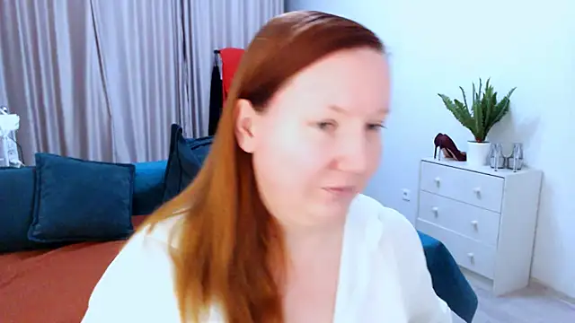 GoddessLara online show from September 30, 8:36 pm