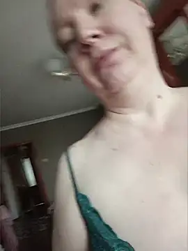 GoddessLara online show from May 13, 1:25 am