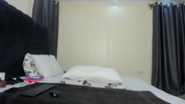 Naughty Linda online show from March 3, 4:03 am