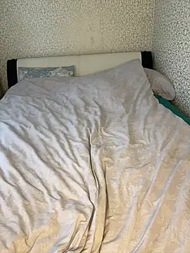 Lisaaan online show from January 24, 11:15 am