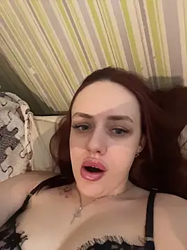 Snapshot of Lisaaan chatting on March 3, 12:22 pm Lisaaan online show from March 3, 12:22 pm