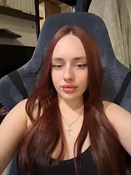 Snapshot of Lisaaan chatting on June 3, 5:51 pm Lisaaan online show from June 3, 5:51 pm