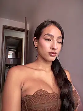 DulceLenns online show from October 16, 6:20 pm