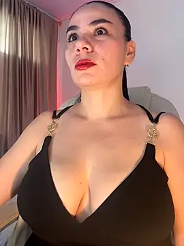 Snapshot of MeganDupont chatting on November 24, 1:11 pm MeganDupont online show from November 24, 1:11 pm