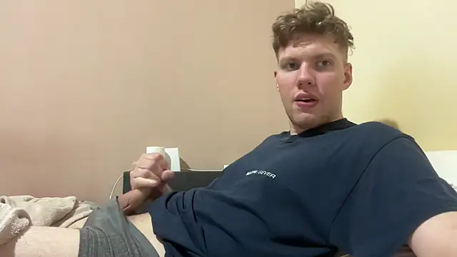 sexybooii6968 online show from March 7, 9:12 pm