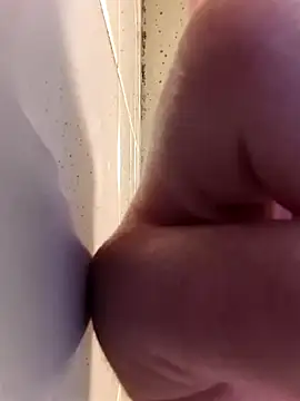 Snapshot of KinkeyCouple44 chatting on December 19, 6:42 am KinkeyCouple44 online show from December 19, 6:42 am