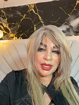 Snapshot of scarlett_sexx69 chatting on April 18, 11:47 am scarlett sexx69 online show from April 18, 11:47 am
