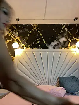 Snapshot of scarlett_sexx69 chatting on April 22, 11:34 am scarlett sexx69 online show from April 22, 11:34 am