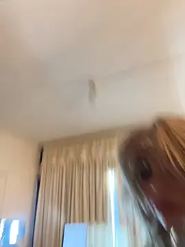 Snapshot of scarlett_sexx69 chatting on May 7, 11:48 am scarlett sexx69 online show from May 7, 11:48 am