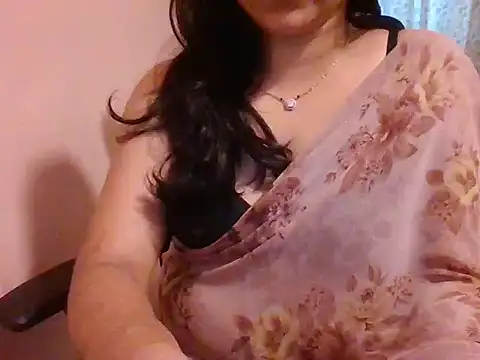 Snapshot of Pinky_4 chatting on January 11, 7:17 am Pinky 4 online show from January 11, 7:17 am