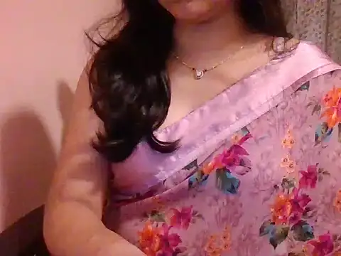 Snapshot of Pinky_4 chatting on January 21, 4:37 pm Pinky 4 online show from January 21, 4:37 pm