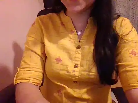Snapshot of Pinky_4 chatting on February 1, 4:54 pm Pinky 4 online show from February 1, 4:54 pm