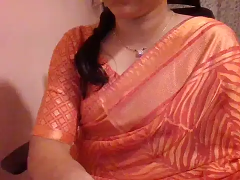 Snapshot of Pinky_4 chatting on February 3, 5:35 pm Pinky 4 online show from February 3, 5:35 pm
