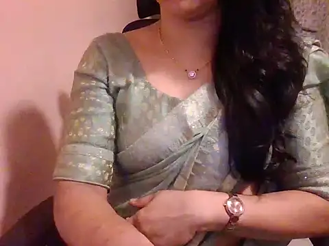 Snapshot of Pinky_4 chatting on February 23, 12:08 am Pinky 4 online show from February 23, 12:08 am