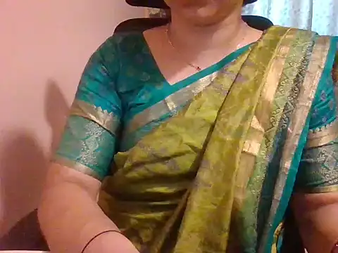 Snapshot of Pinky_4 chatting on March 7, 11:40 am Pinky 4 online show from March 7, 11:40 am