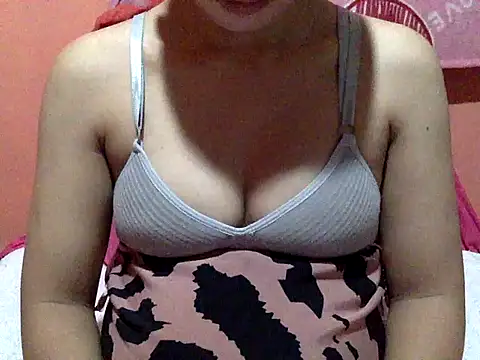 spankmybootyxxx online show from August 2, 5:11 pm