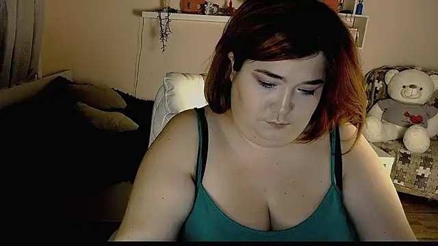 Snapshot of Vi-Vixen chatting on December 2, 4:42 am Vi-Vixen online show from December 2, 4:42 am