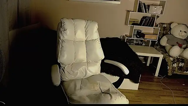 Snapshot of Vi-Vixen chatting on February 8, 3:00 pm Vi-Vixen online show from February 8, 3:00 pm