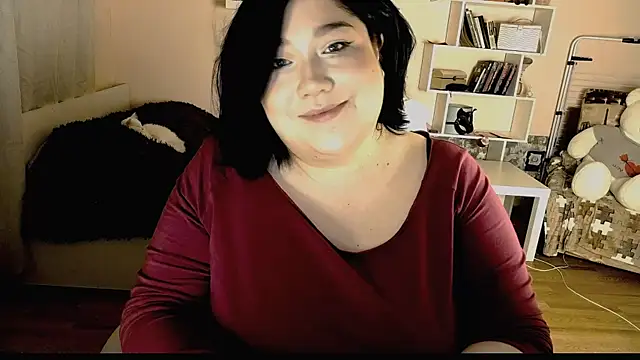 Snapshot of Vi-Vixen chatting on February 14, 10:36 pm Vi-Vixen online show from February 14, 10:36 pm