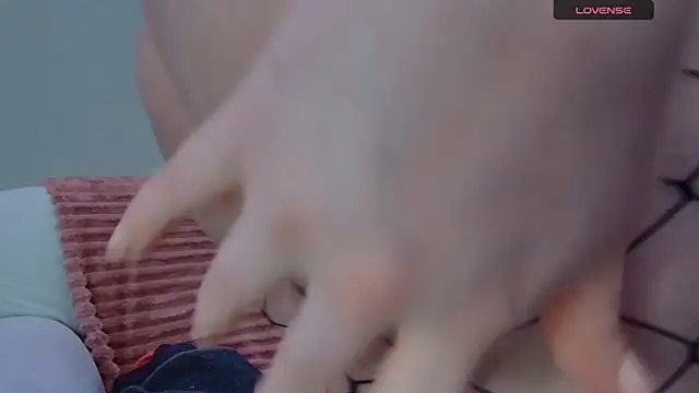 Snapshot of ScarletCarnal chatting on January 17, 12:42 am ScarletCarnal online show from January 17, 12:42 am