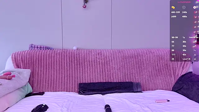 Snapshot of ScarletCarnal chatting on November 9, 9:07 am ScarletCarnal online show from November 9, 9:07 am