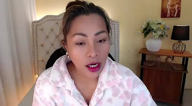 DreamLADYBOY online show from February 16, 11:16 pm