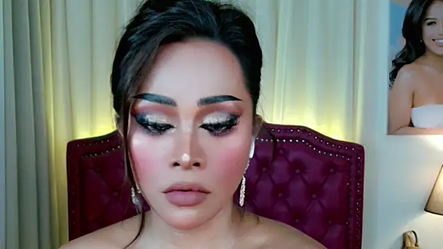 DreamLADYBOY online show from July 7, 7:23 am