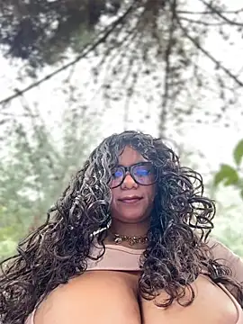 Simone Miller online show from May 28, 7:44 pm