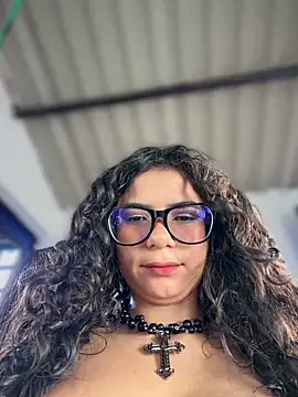Simone Miller online show from June 10, 9:46 pm