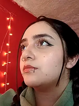 IvonneT online show from October 26, 12:16 am