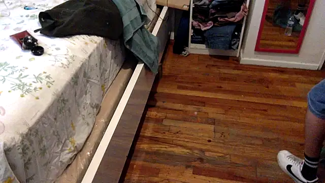 Snapshot of BIG-CkD_F chatting on March 19, 7:49 pm BIG-CkD F online show from March 19, 7:49 pm