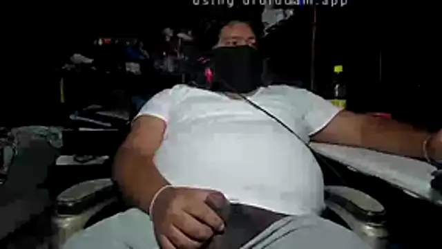 Snapshot of mikfgh50 chatting on July 25, 5:16 am mikfgh50 online show from July 25, 5:16 am
