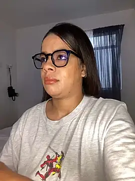 trianawhite online show from December 14, 3:25 pm