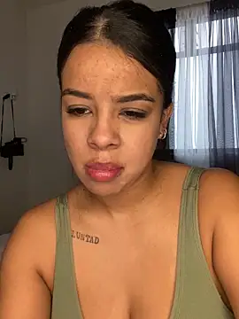 trianawhite online show from January 9, 7:29 pm