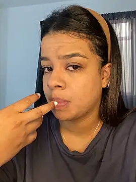 trianawhite online show from January 21, 2:37 pm