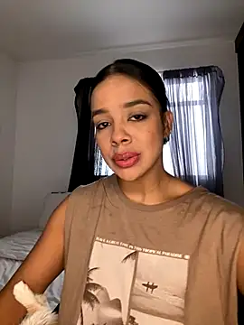 trianawhite online show from September 23, 3:15 pm