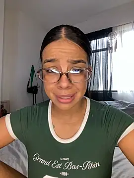 trianawhite online show from January 14, 3:17 pm