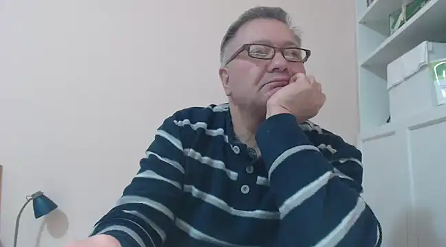 YOU6me online show from December 1, 5:46 pm