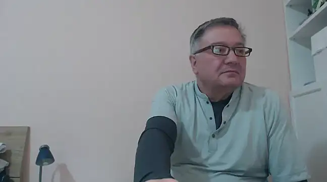 YOU6me online show from December 16, 3:54 pm