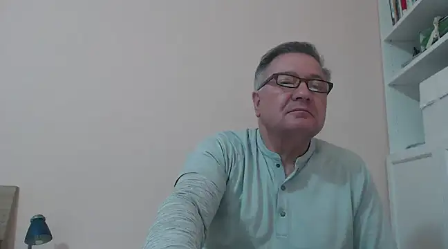 YOU6me online show from December 18, 5:31 pm