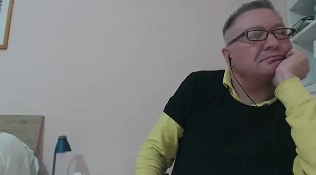 YOU6me online show from January 6, 5:49 pm