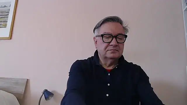 Snapshot of YOU6me chatting on March 20, 7:35 am YOU6me online show from March 20, 7:35 am