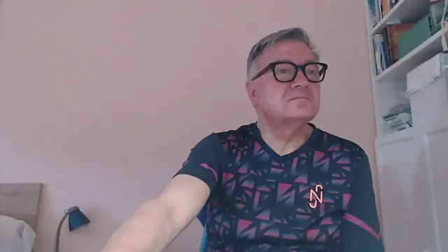 YOU6me online show from June 16, 6:49 am