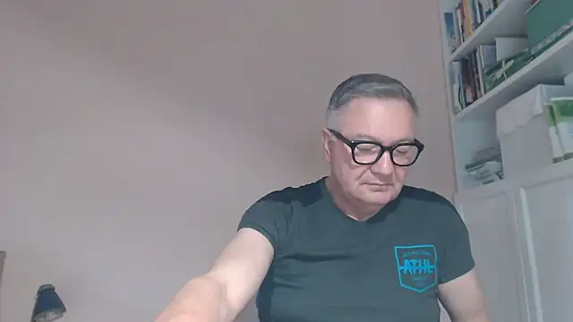 YOU6me online show from July 29, 2:15 pm