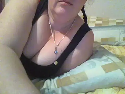 chubbypeach123 online show from February 13, 11:15 pm