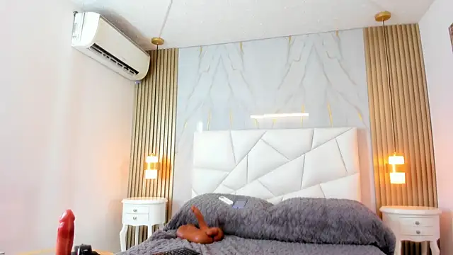 lissetlong69 online show from February 25, 8:47 am